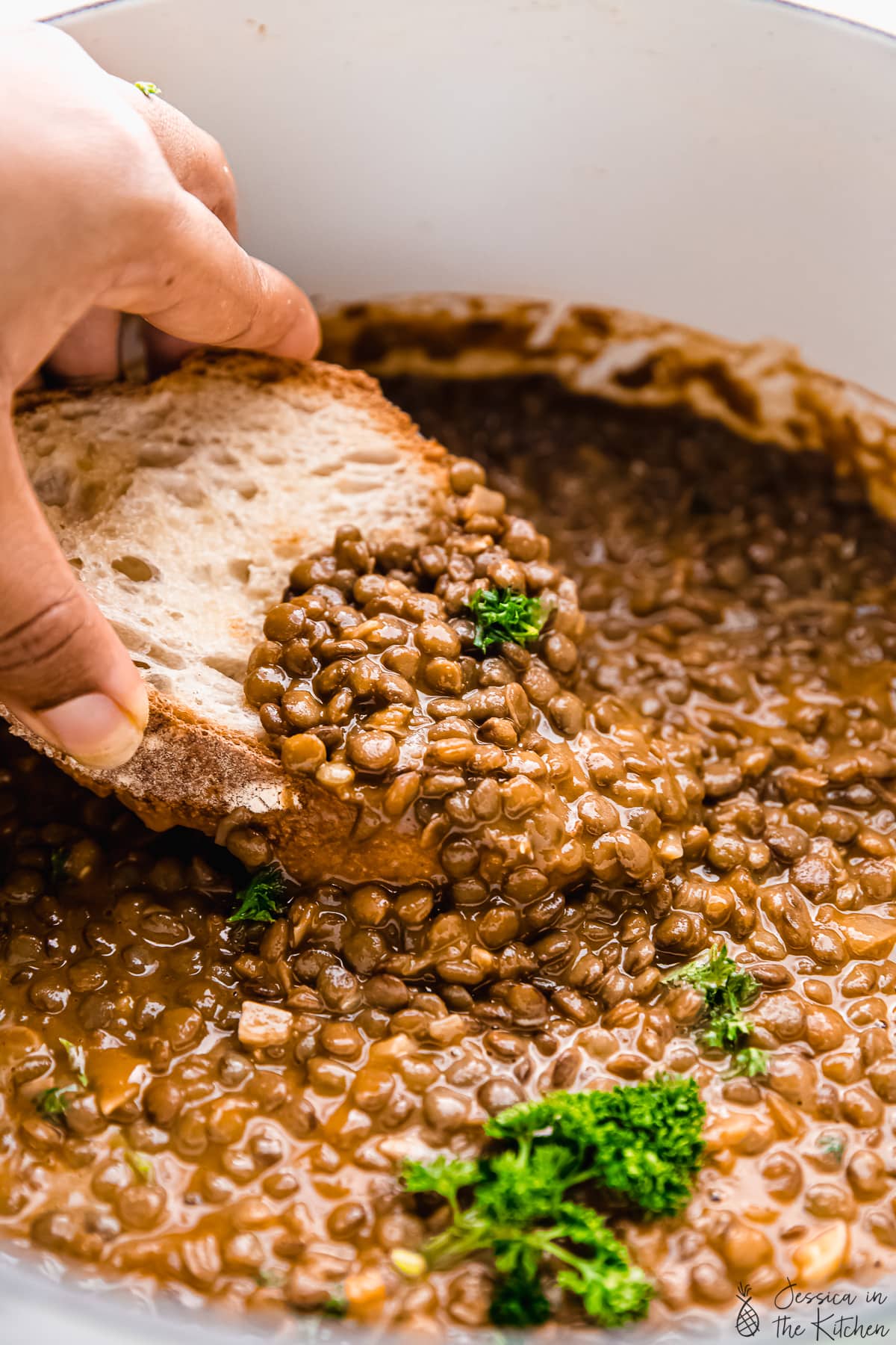 Lentil Tasting notes: Their full taste and rich Mediterranean aroma reflect the purity of the environment they grow in. They are soft and easy to prepare. They are delicious for salads and ideal for soups due to their creamy texture. Try to boil your lentils slowly and at the end add a bit of vinegar along with olive oil, coriander and salt.