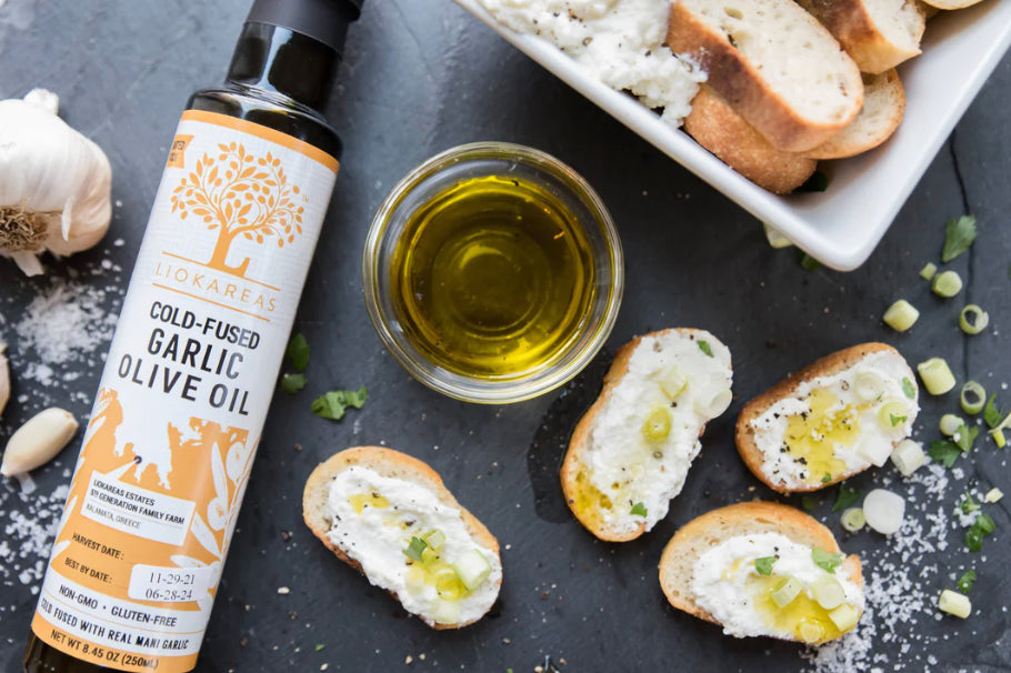 DESCRIPTION Tastes like nothing else, because it’s made like nowhere else. From olives and Mani Garlic cold pressed together in small batches at the olive mill during the cold fusion process to provide a spicy garlic flavor to your favorites dishes. Look for olive fruitiness, spicy garlic and smooth, peppery finish.